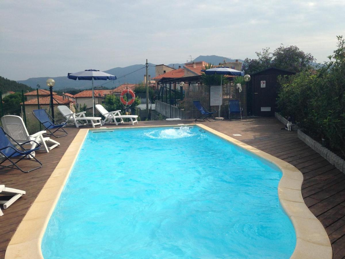 Gli Angeli Agriturismo Villa Cisano sul Neva Exterior foto