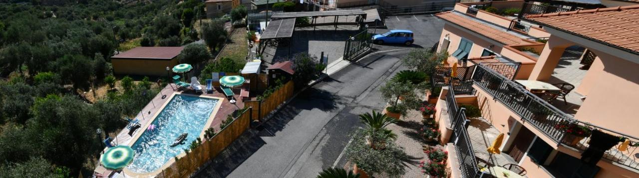 Gli Angeli Agriturismo Villa Cisano sul Neva Exterior foto
